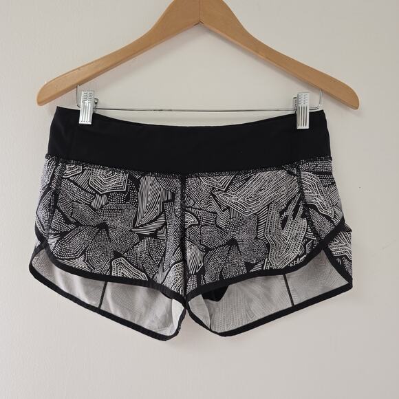 Lululemon Speed Short Size 6 Black White Floral Running Liner Womens Athletic - Picture 1 of 12